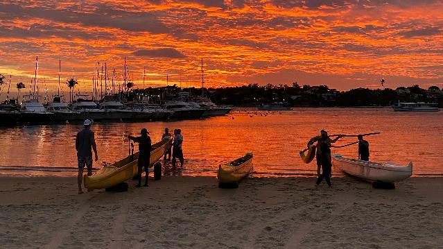 Imagem 2 da galeria do parceiro Makaira Canoa Havaiana