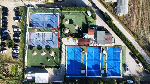 Immagine 3 dalla galleria del partner Kick off Padel SilvI