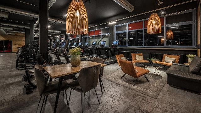 Bild 2 von Fitness First Köln - Breite Straße Partnergalerie