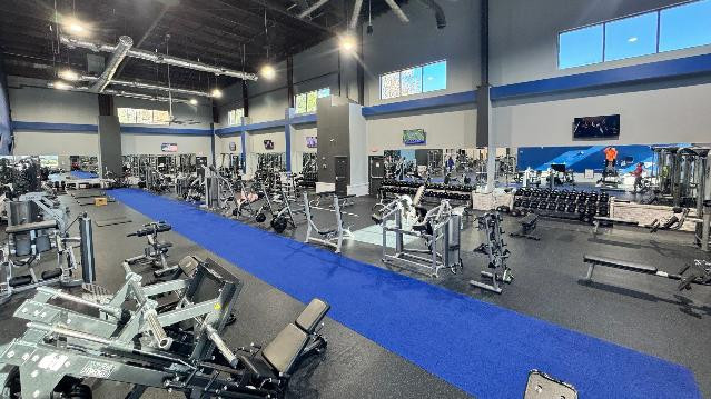 Image 1 from Crossroad Fitness partner gallery