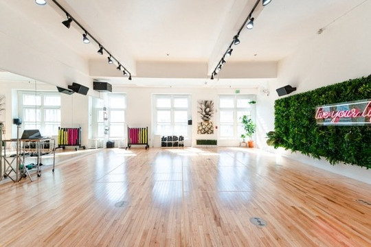 Image 3 from RAE Studios partner gallery