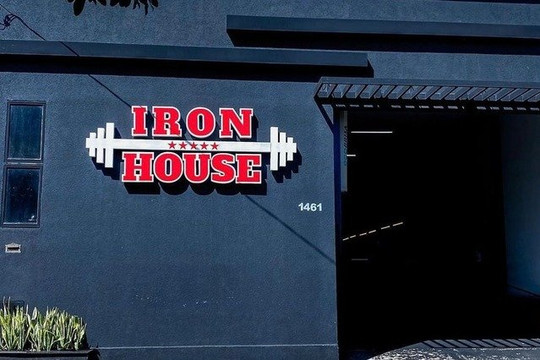 Imagem 2 da galeria do parceiro Academia Iron House