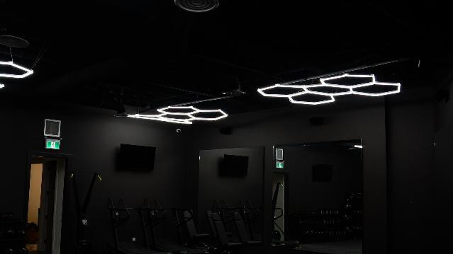 Image 3 de la galerie du partenaire JustHustle Fitness Club