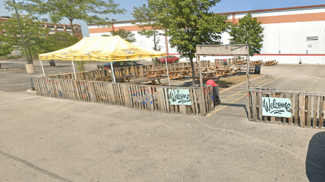 Image 2 from Cube Padel Chicago partner gallery