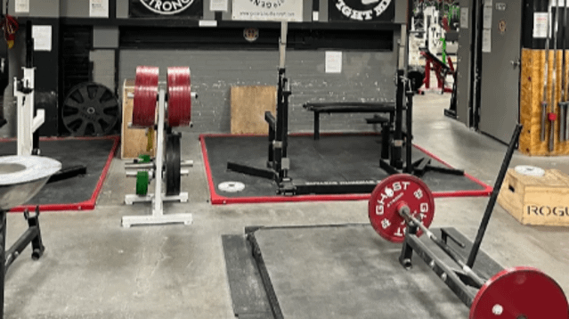 Image 3 from Chicago Barbell Compound - #1 Workout Gym partner gallery