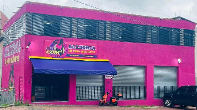 Imagem 2 da galeria do parceiro FitcomGra Academia Só Para Mulheres