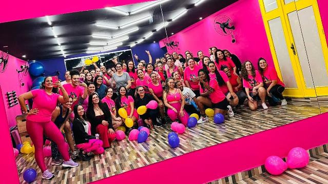 Imagem 1 da galeria do parceiro FitcomGra Academia Só Para Mulheres