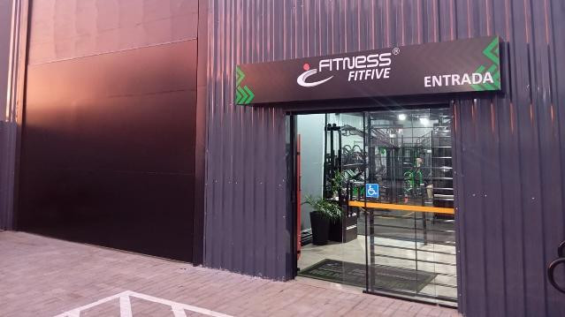 Imagem 2 da galeria do parceiro Acamemia Fitness FitFive