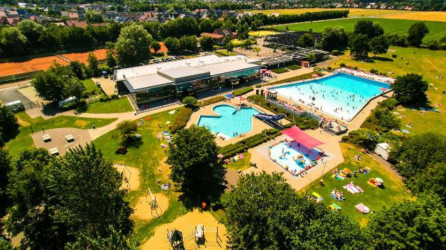 Bild 3 von Frei- und Hallenbad LosbergBAD Partnergalerie