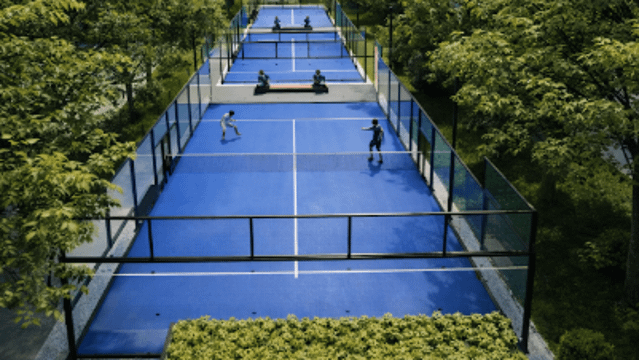 Image 1 from Padel FVR West Island partner gallery