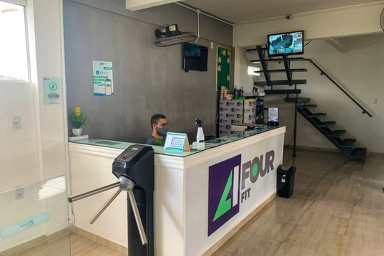 Imagem 3 da galeria do parceiro Four Fit Academia (Coqueiro)