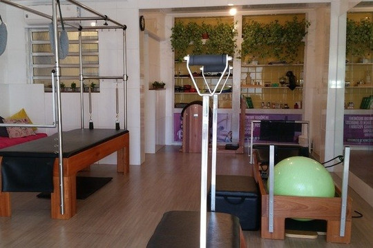 Imagem 1 da galeria do parceiro Studio Naualy Fazion