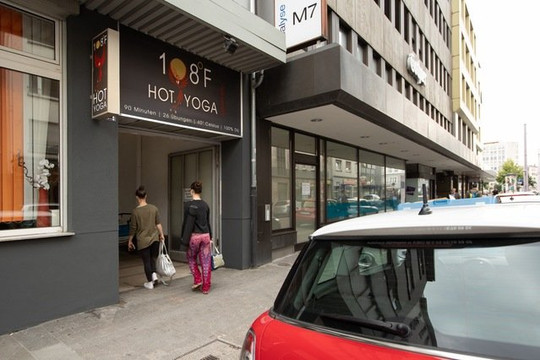 Bild 2 von 108F HOT YOGA MANNHEIM Partnergalerie