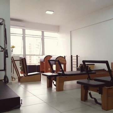 Imagem 3 da galeria do parceiro DANIELE CHARNAUD - ESPAÇO PILATES