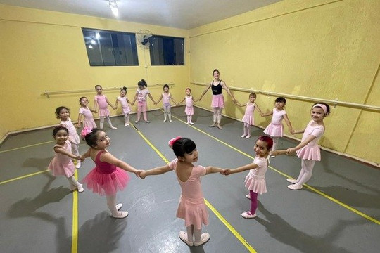 Imagem 1 da galeria do parceiro Francine Momesso Dance School