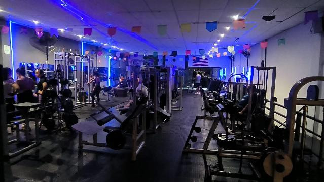 Imagem 1 da galeria do parceiro Academia Fly Fit Gym