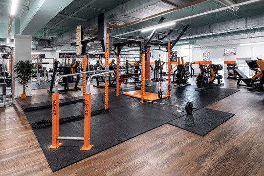 Bild 2 von Day Night Sports Lüneburg Partnergalerie