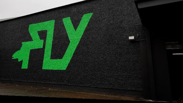 Image 2 from FLY partner gallery