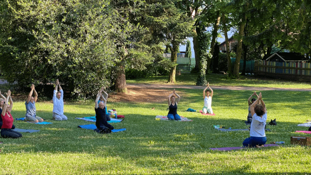 Bild 1 von Yoga im Stadtgarten Emmendingen Partnergalerie