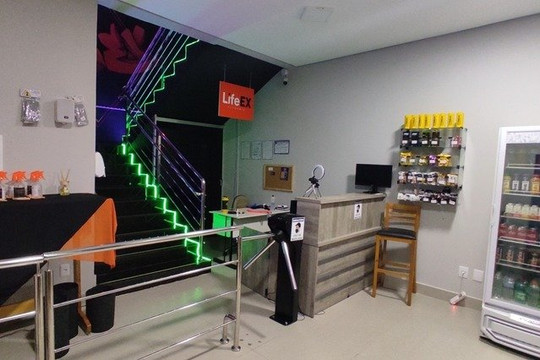 Imagem 2 da galeria do parceiro Life EX