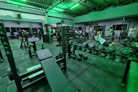 Imagem 3 da galeria do parceiro Academia Guarajuba Fitness