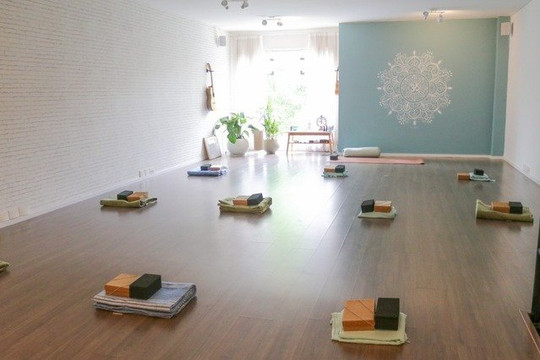 Imagem 1 da galeria do parceiro Awake Yoga Studio
