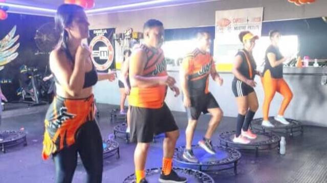 Imagem 3 da galeria do parceiro Academia Life Fitness