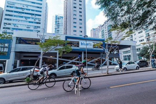 Imagem 1 da galeria do parceiro Academia Bluefit - Champagnat