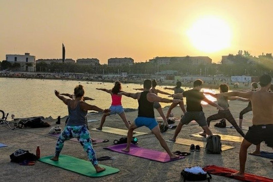 Imagen 1 de la galería del partner Tune In Yoga Espigon bogatell