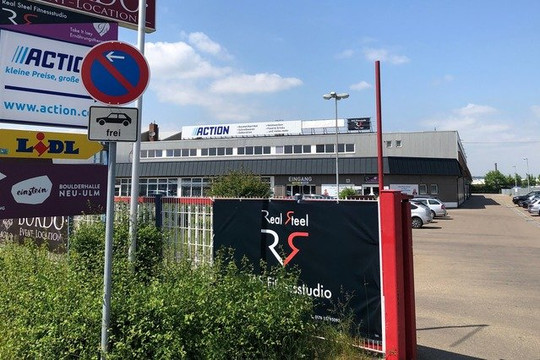 Bild 2 von Real Steel Partnergalerie