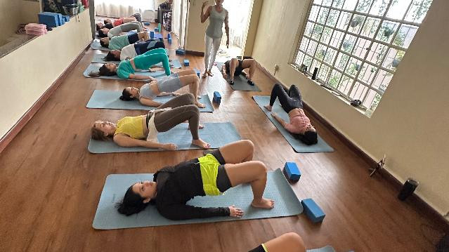 Imagem 3 da galeria do parceiro Yoga com Myriam Goes