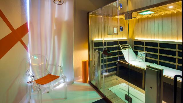 Image 1 from DROP SAUNA STUDIO + ATHLETICOUTURE partner gallery