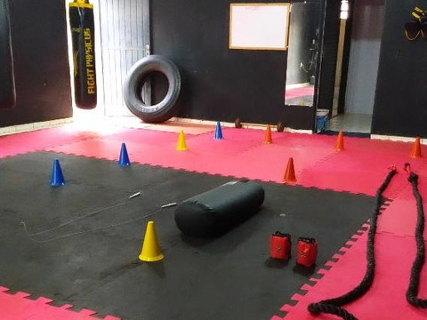 Imagem 1 da galeria do parceiro Academia Top Team Fight - Centro de Treinamento Karajucá