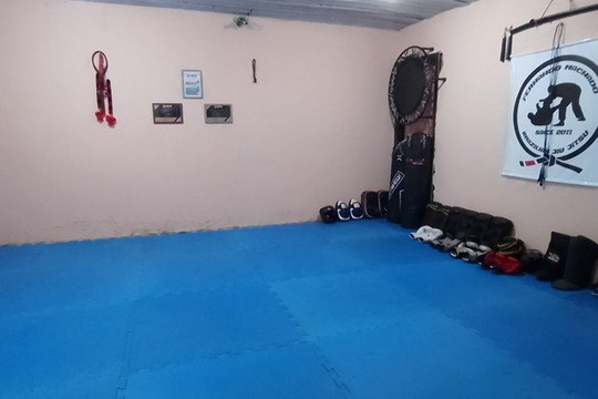 Imagem 1 da galeria do parceiro Studio Glaucio Oliveira - Muay Thai
