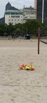 Imagem 1 da galeria do parceiro Escolinha de Vôlei dePraia Augusto