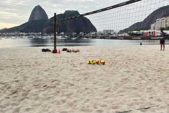 Imagem 2 da galeria do parceiro Escolinha de Vôlei dePraia Augusto