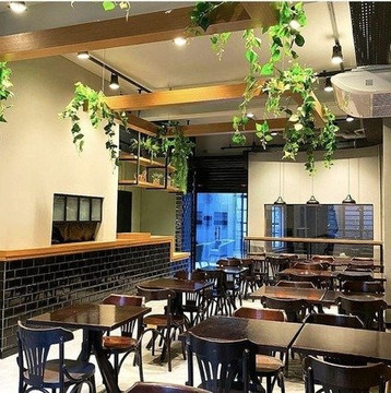 Imagem 2 da galeria do parceiro Studio XV Boutique