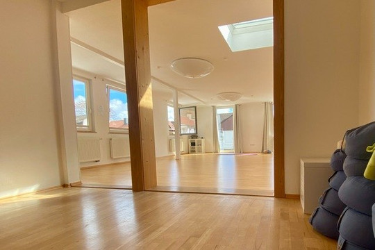 Bild 1 von Yogaplus Studio Mainz Partnergalerie