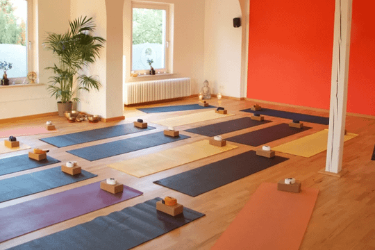 Bild 1 von Home of Yoga Wiefelstede Partnergalerie