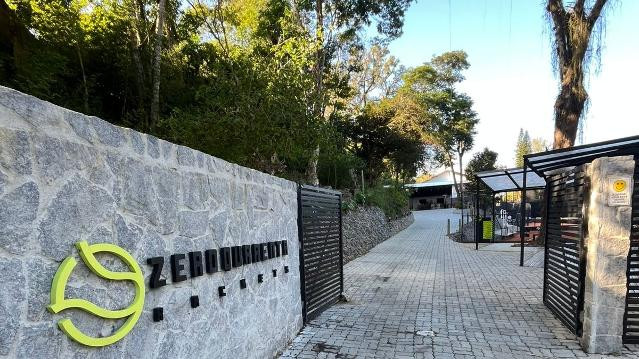 Imagem 2 da galeria do parceiro Zero Quarenta Rackets