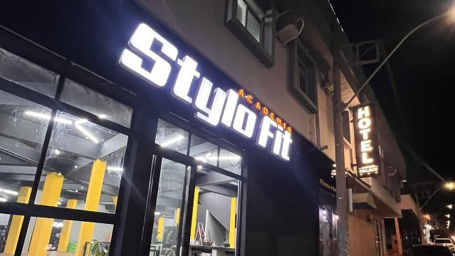 Imagem 2 da galeria do parceiro Stylo Fit - Academia