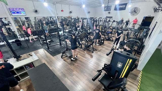Imagem 1 da galeria do parceiro StrongerFit