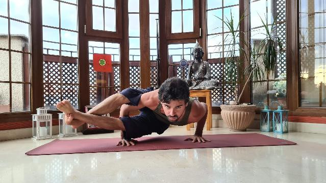 Imagem 1 da galeria do parceiro Escuela de Yoga en Madrid | Satyalok Yoga