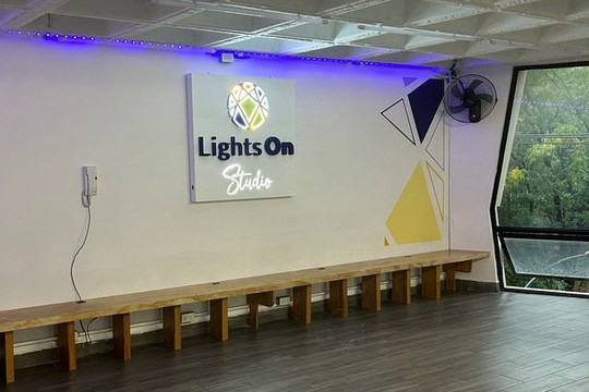 Imagen 1 de la galería del partner Lights On Studio
