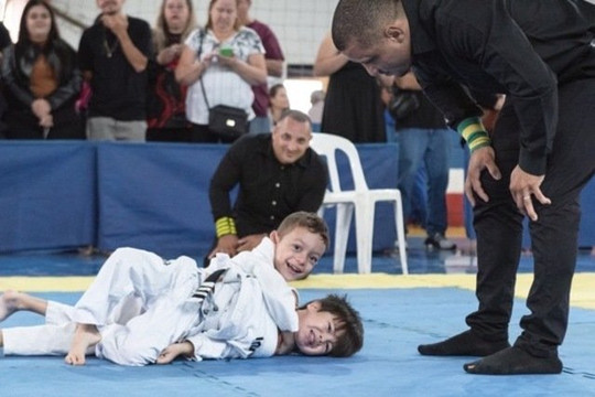 Imagem 3 da galeria do parceiro Lotus Club Jiu-Jitsu Guaratinguetá