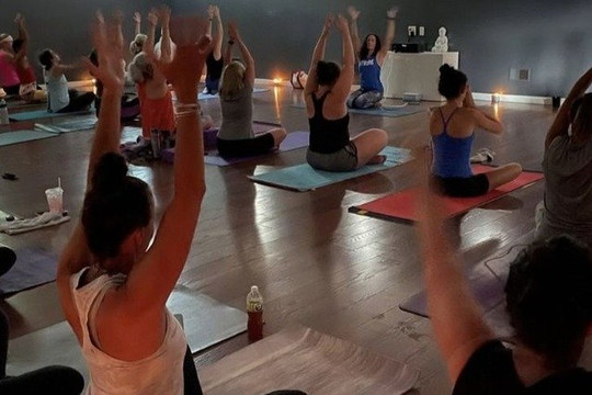 Image 1 from Highland Park Yoga partner gallery