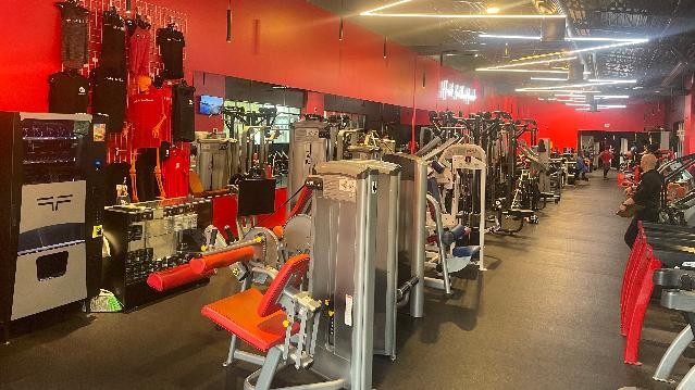 Image 1 from HUSTLE FIT Redmond partner gallery