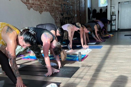 Image 1 from Studio Share - Lake Elizabeth Pavilion partner gallery