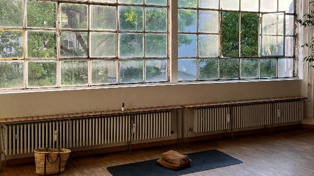 Bild 1 von Ja.Re Yoga Baumstraße Partnergalerie