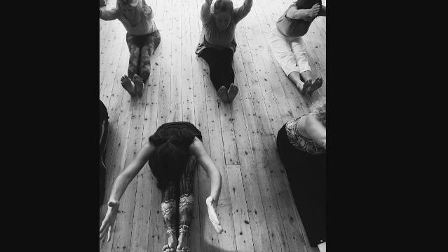 Image 3 from Rowan Cobelli Yoga partner gallery